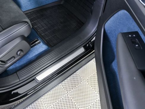 Certified 2023 Volvo C40 P8 Recharge Ultimate w/ Protection Package Premier image 27