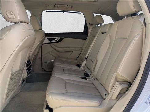 Used 2019 Audi Q7 2.0T Premium Plus w/ Premium Plus Package AWD/4WD image 21