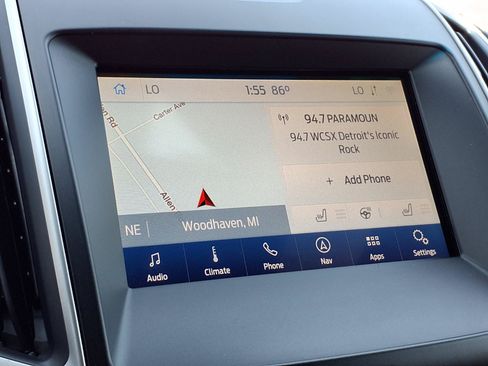 Used 2020 Ford Edge ST-Line w/ Cold Weather Package AWD/4WD image 11