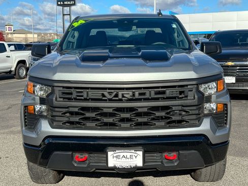 Certified 2024 Chevrolet Silverado 1500 Custom Trail Boss w/ LPO, Dark Essentials Package image 2