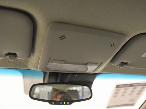 Used 2020 Chevrolet Sonic LT image 23