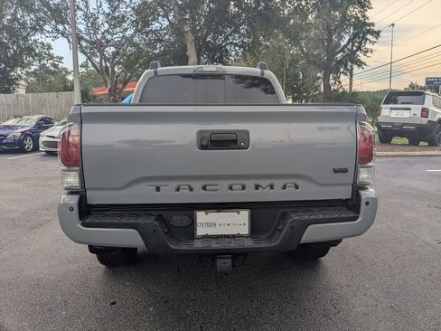 Used 2020 Toyota Tacoma TRD Off-Road w/ TRD Premium Off Road Package AWD/4WD image 5