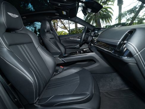 Used 2025 Aston Martin DBX 707 AWD/4WD image 21