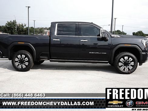 New 2025 GMC Sierra 2500 Denali w/ Denali Reserve Package image 8