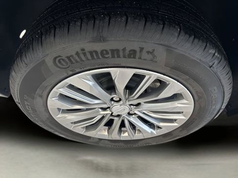 Used 2024 Cadillac XT4 Premium Luxury image 22