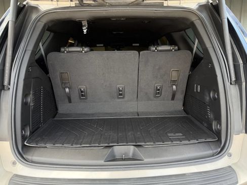 Used 2022 Chevrolet Tahoe RST AWD/4WD image 17