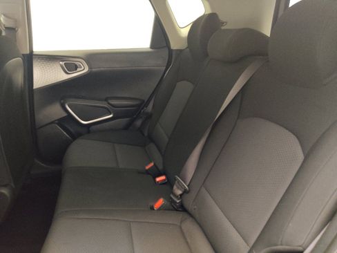 Used 2021 Kia Soul LX FWD image 18