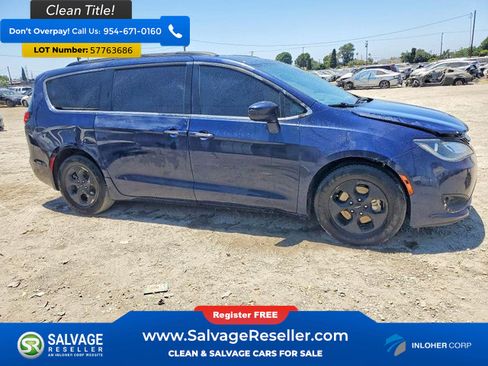 Used 2017 Chrysler Pacifica Premium FWD image 5