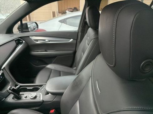 Used 2023 Cadillac XT6 Luxury image 8