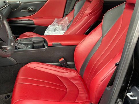Used 2019 Lexus ES 350 F Sport w/ Accessory Package FWD image 6