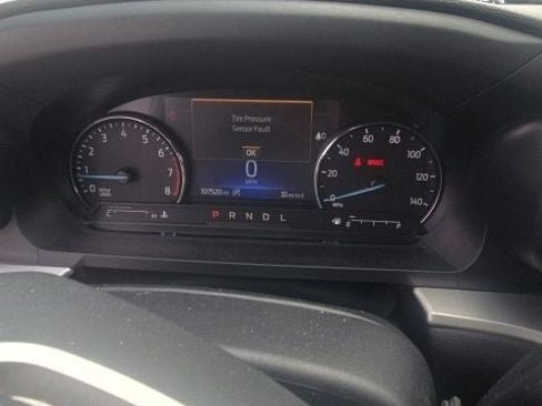 Used 2021 Ford Explorer XLT w/ Equipment Group 202A AWD/4WD image 12