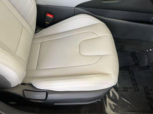 New 2026 Hyundai Elantra Limited FWD image 19