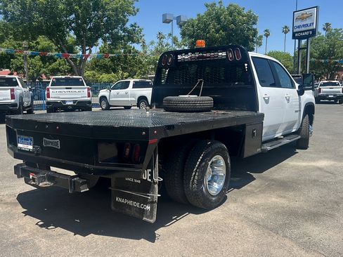 Used 2023 Chevrolet Silverado 3500 LT w/ Convenience Package AWD/4WD image 3