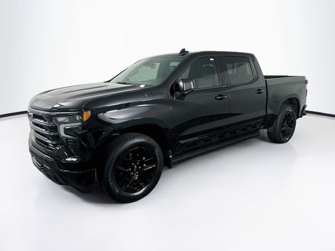 Used 2024 Chevrolet Silverado 1500 High Country w/ Midnight Edition RWD image 3
