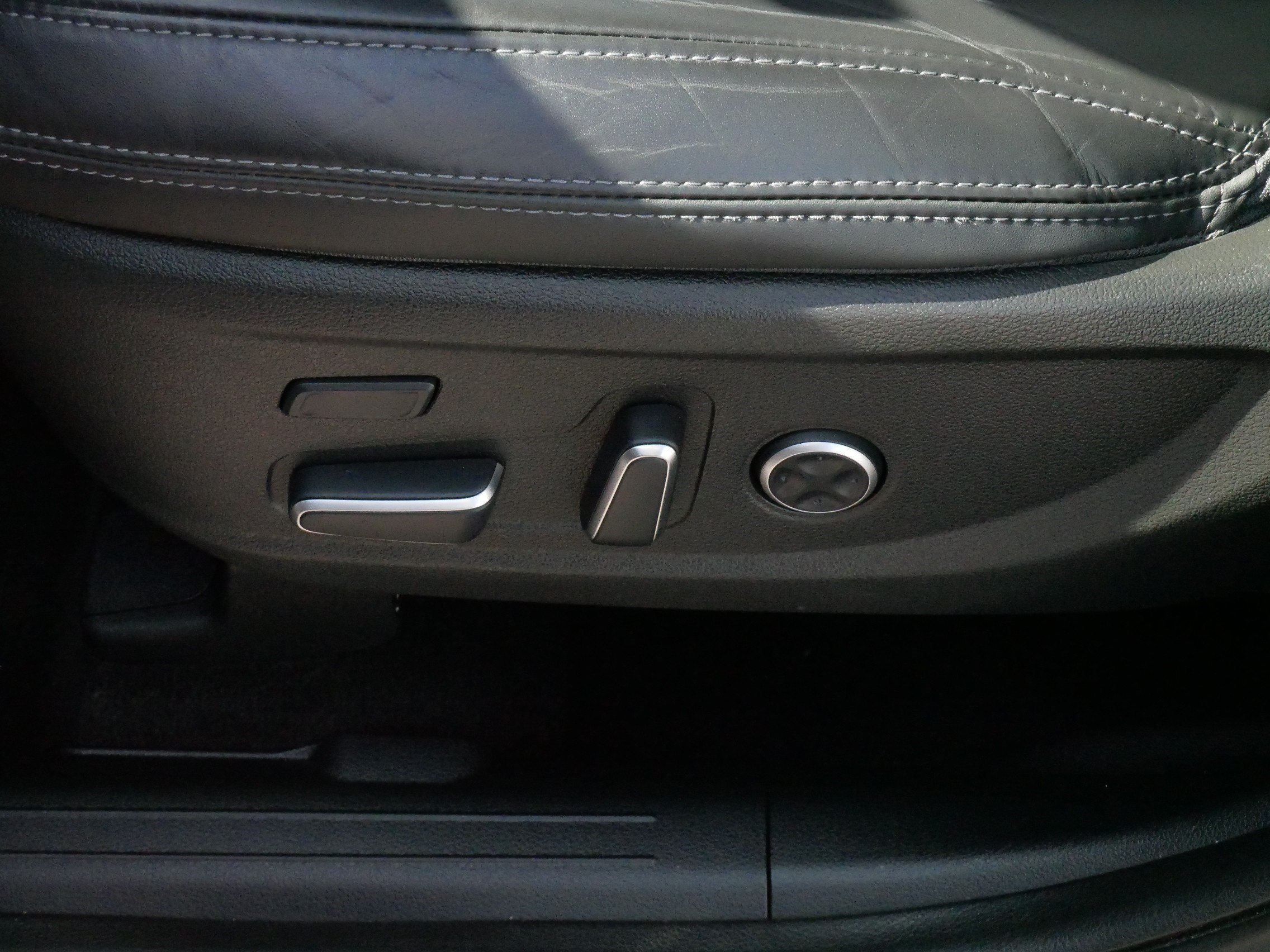 Used 2022 Hyundai Santa Fe Calligraphy AWD/4WD image 21