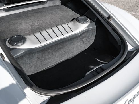 Used 2021 Porsche 718 Cayman RWD image 43