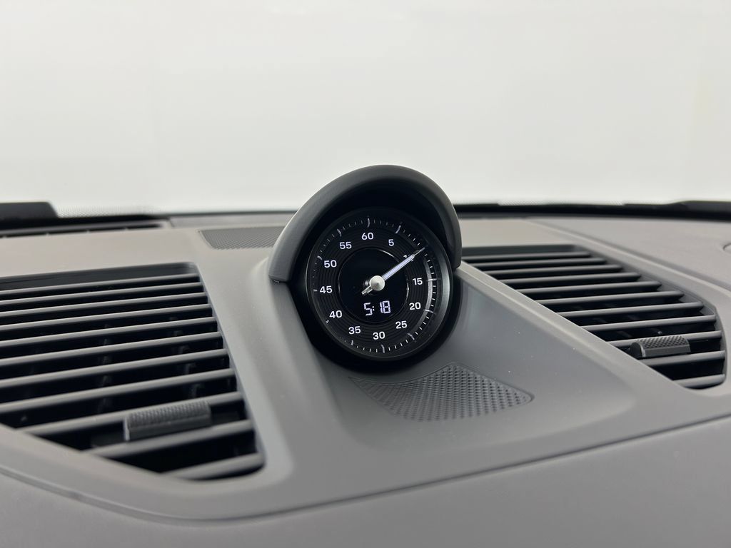 Certified 2025 Porsche 911 Carrera GTS RWD image 20