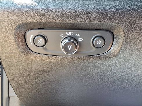 Used 2019 Chevrolet Traverse LT w/ LPO, Floor Liner Package AWD/4WD image 15
