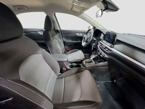 Certified 2023 Kia Forte LXS image 25