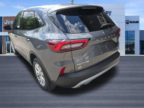 Used 2025 Ford Escape Active AWD/4WD image 8