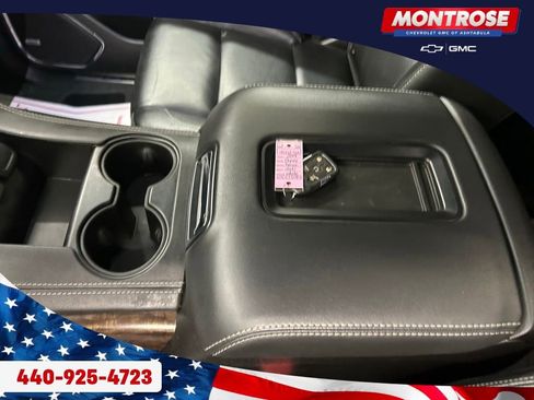 Used 2019 Chevrolet Tahoe LT w/ Luxury Package AWD/4WD image 15