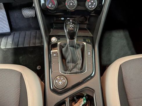 Used 2025 Volkswagen Taos S image 21