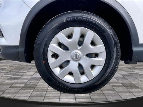 Used 2020 Nissan Rogue Sport S AWD/4WD image 9