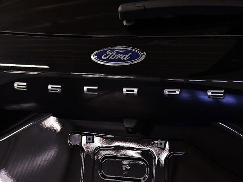 Used 2024 Ford Escape ST-Line w/ Tech Pack #1 image 11