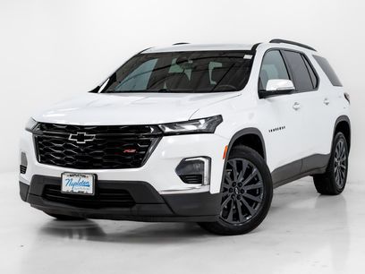 Used 2023 Chevrolet Traverse RS