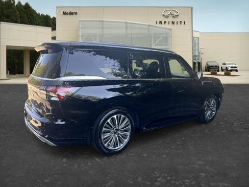 New 2026 INFINITI QX80 Luxe RWD image 5