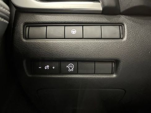 Used 2023 Nissan Rogue SV image 22