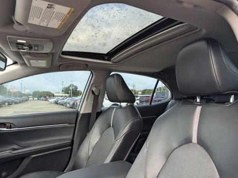 Used 2022 Toyota Camry XSE w/ Cold Weather Package FWD image 26
