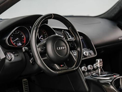Used 2010 Audi R8 V10 image 49