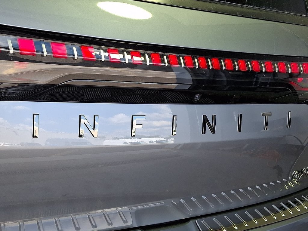 New 2027 INFINITI QX80 Sensory AWD/4WD image 20