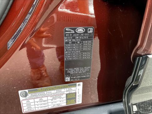 New 2026 Land Rover Defender 130 X-Dynamic SE AWD/4WD image 37