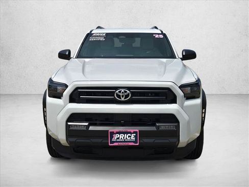 Used 2025 Toyota 4Runner SR5 AWD/4WD image 2