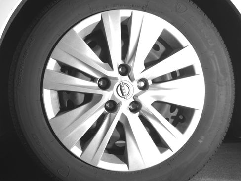 Used 2025 Nissan Sentra S image 12