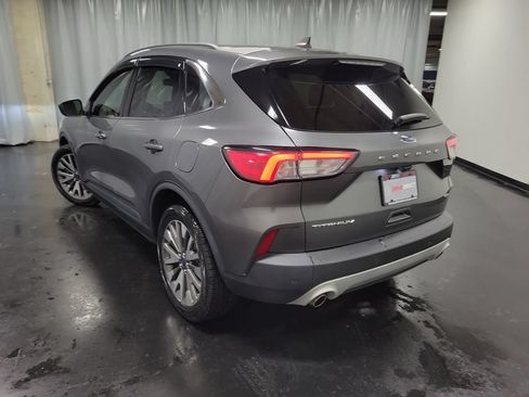 Used 2022 Ford Escape Titanium FWD image 6