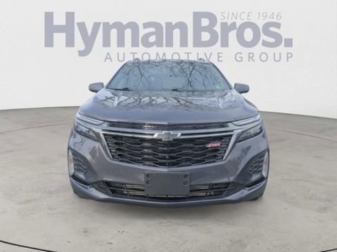 Used 2022 Chevrolet Equinox RS w/ Infotainment Package image 8