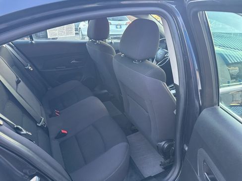 Used 2014 Chevrolet Cruze LT image 27