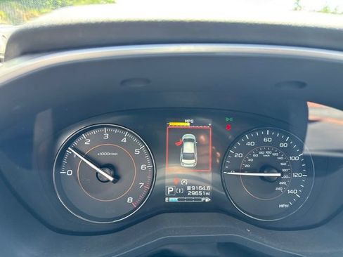 Used 2021 Subaru Crosstrek 2.0i Premium w/ Moonroof Package AWD/4WD image 3