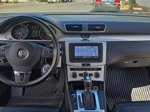 Used 2016 Volkswagen CC Trend image 9