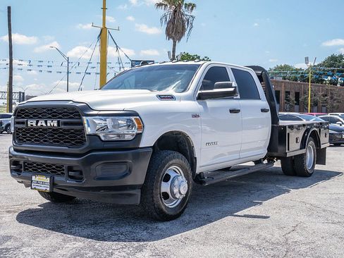 Used 2022 RAM 3500 Tradesman AWD/4WD image 9