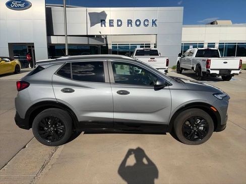 Used 2024 Buick Encore GX Sport Touring AWD/4WD image 2