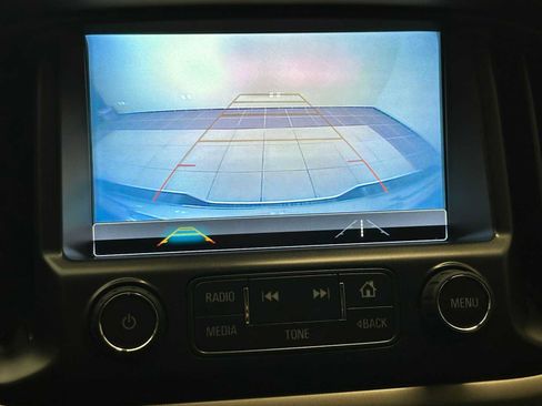 Used 2018 Chevrolet Colorado Z71 AWD/4WD image 13