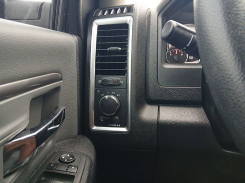 Used 2023 RAM 1500 Classic SLT w/ Electronics Group AWD/4WD image 14