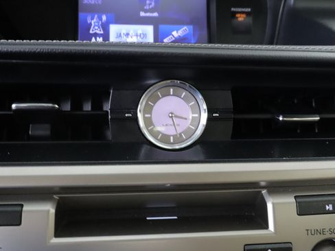 Used 2013 Lexus ES 350 w/ Luxury Pkg FWD image 17