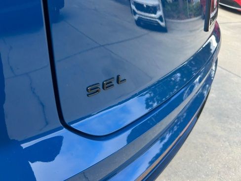 New 2026 Volkswagen Atlas Cross Sport SEL R-Line image 27