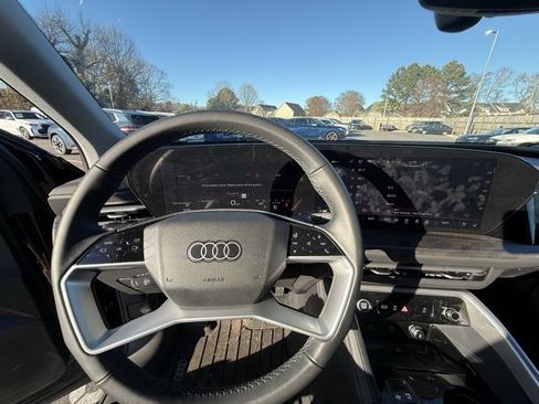 Used 2025 Audi Q5 Prestige image 21