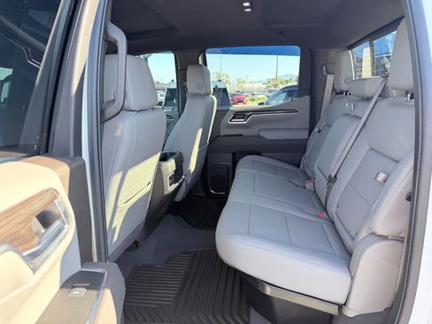 Used 2025 Chevrolet Silverado 1500 RST w/ Convenience Package II AWD/4WD image 24